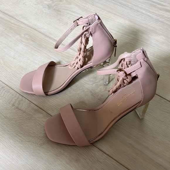 Marciano Chain Strap Heel Size 38 - Picture 3 of 5